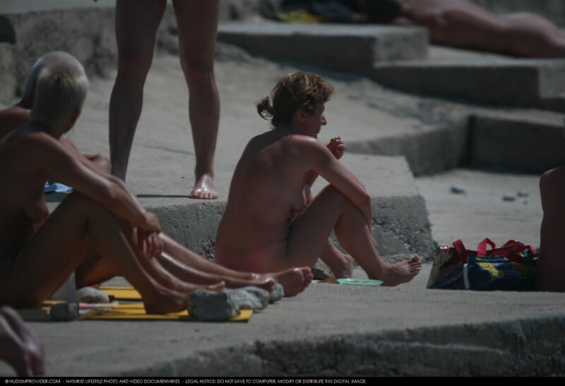 Nudist Rocky Family Angle gallery - Getting rid of clothes