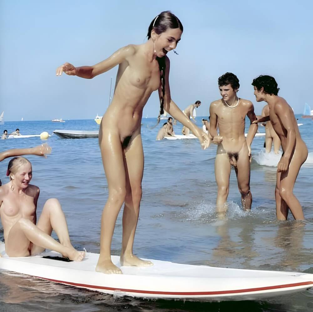 Retro naturism beautiful photos - Nudism in the Modern World