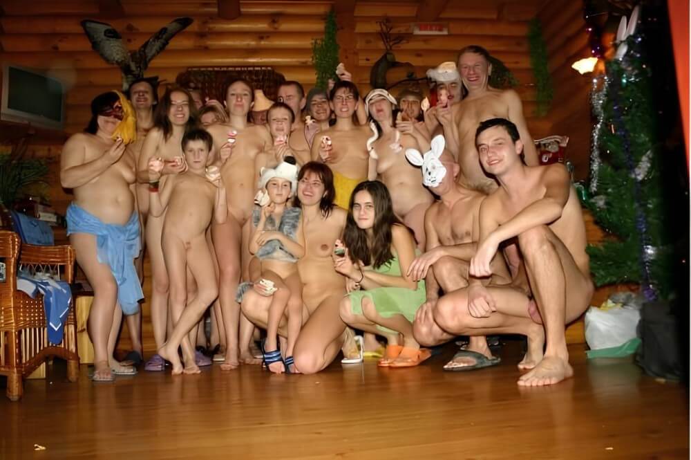 Sauna meet new year gallery - The benefits of naturist vacations