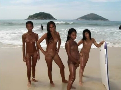 Warm Brazilian Beach Series 2 photo gallery - Self-confidence helps naturists achieve their goals