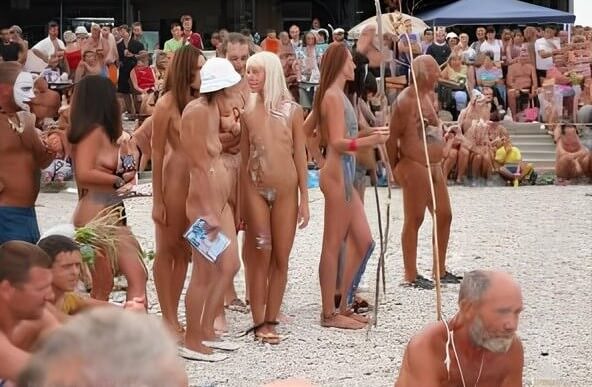 Premium Content # 41 - Simplicity is an important part of naturists lives