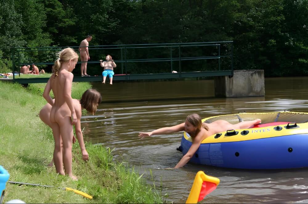 Naked Body gallery - Nudity in naturism is not usually an end in itself