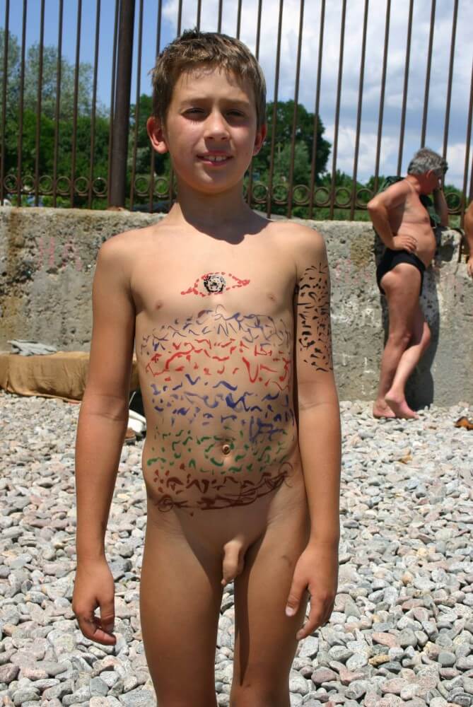 Father and Daughter Painted pics - Naturism enthusiasts around the world