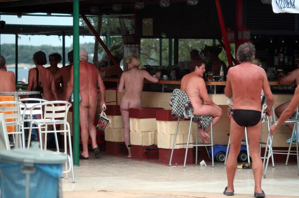 Outdoor diner view - The emergence of naturism is linked to the name of Soren Sorensen