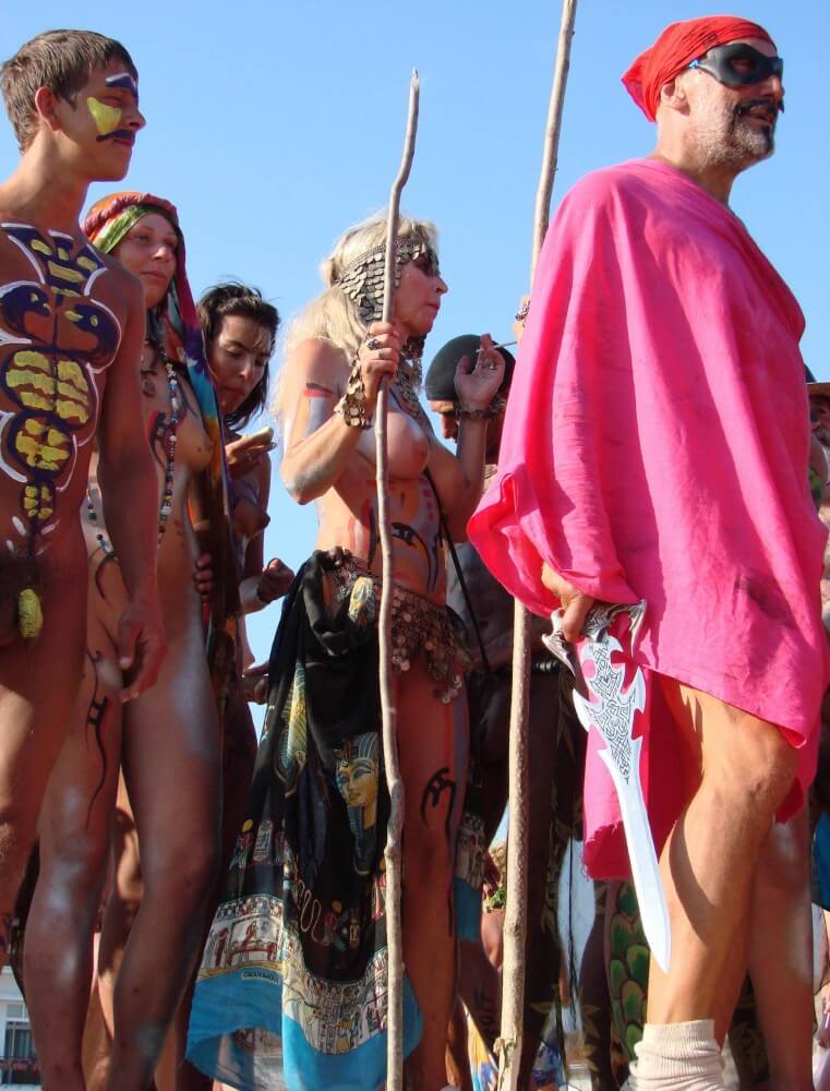 Neptune Day Mountain Top pics - Current trends in the development of the naturist movement