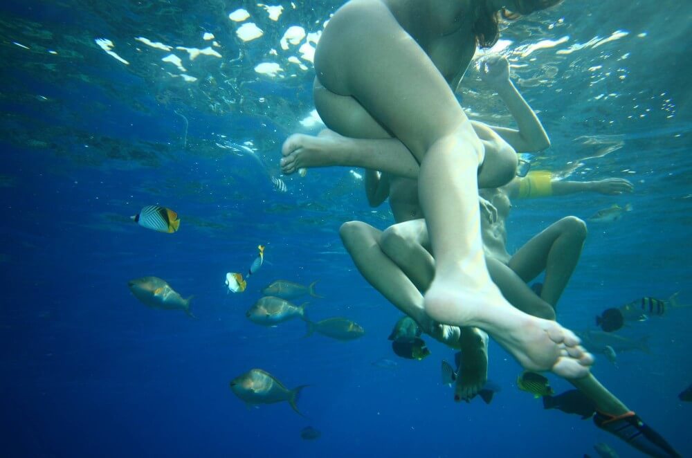 Egyptian Snorkelers Part - The impact of naturism on health