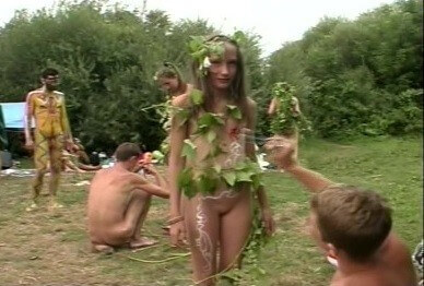 Enature - Mother Naturists - Nudists and naturists: whats the differenceх