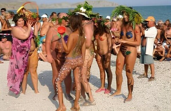 Premium Content # 34 - Beautiful family nudism