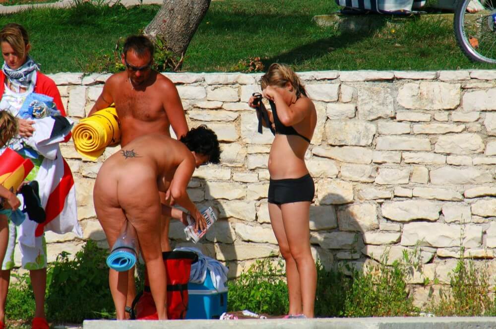 Ula FKK Sisters Day photo gallery - Unrestricted freedom is a core value in nudism and naturism