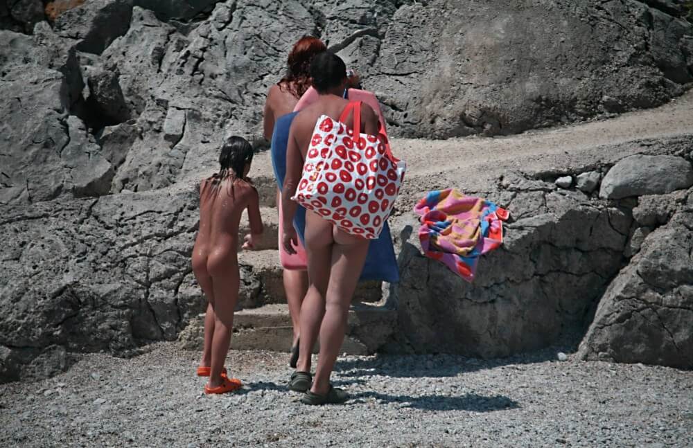 Calling To Go Home pics - A slight inclination toward nudism