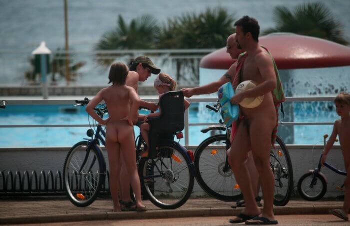 Freedom on two wheels: how cycling and hiking enrich the lives of nudists - Nudity helps one feel a sense of freedom and liberation