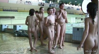 In a pool named Argentina Full HD - Lightness and ease as the main traits of naturists