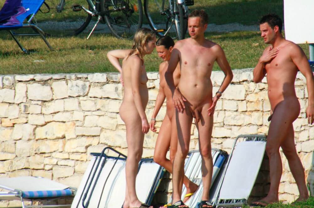 Ula FKK Couples Profile pics - The equality of naked human bodies helps us accept ourselves and others