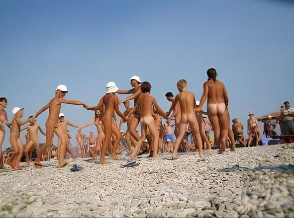 Premium Content # 37 - Nudism as a way to overcome body image issues and stereotypes