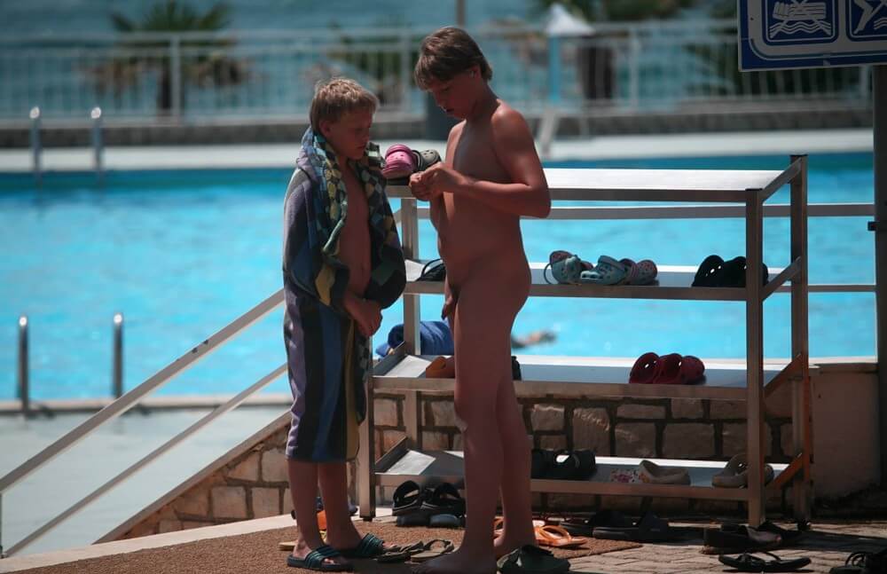 Scooter Travel Mid Day pics - Nudism and naturism promote inner happiness and harmony