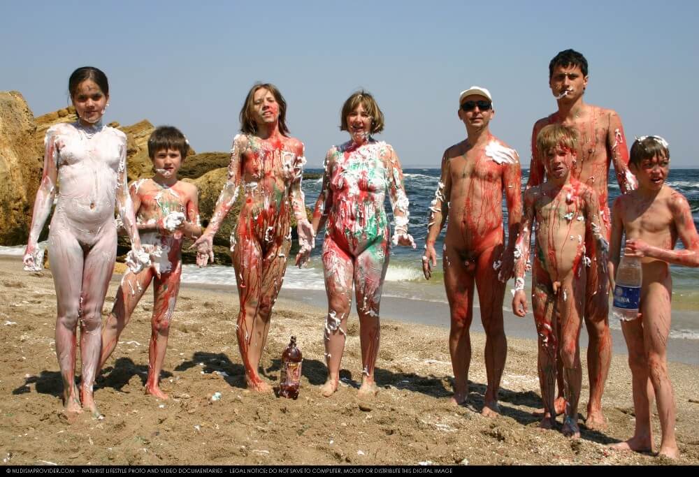 Naturism photo gallery # 58 - The nature of nudism provides strength and inspiration