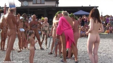 Cool Day At The Beach 4 - Nudism as a way to overcome body image issues and stereotypes