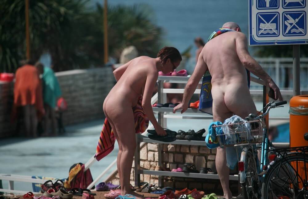 Pool Arrivals and Departures pics - Nudism promotes personal freedom