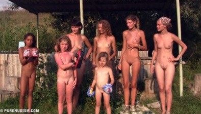 Coastral Paradise Full HD - Nudism as a way to overcome body image issues and stereotypes