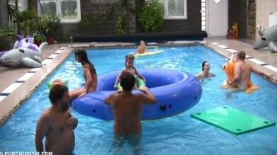 Piano pool and tennis Full HD - A nudist promotes tolerance and respect for others