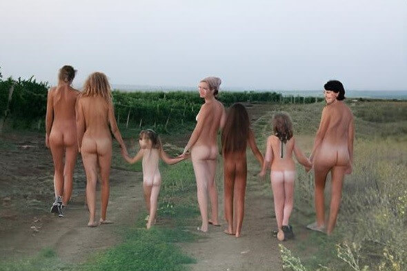 The Vineyard Tour photos - A nudist values trust and honesty between people