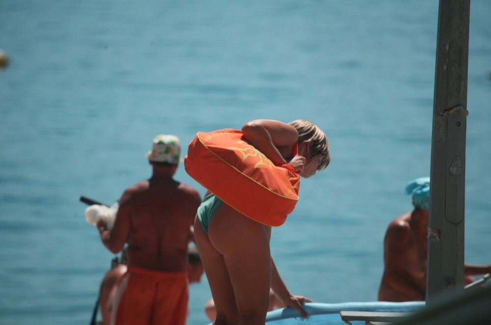 Sunnyside Water Shore pics - In naturism, nature serves as the bodys natural clothing