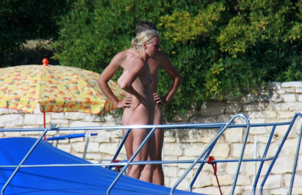 Casual Beachside Strolling pics - The practices of naturism teach us to appreciate life and harmony with the world around us