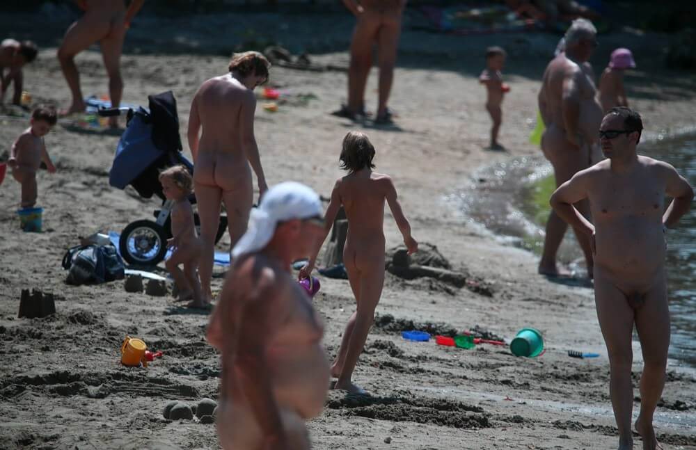 Jr Coastal Beach Paradise pics - A spontaneous movement toward nudity