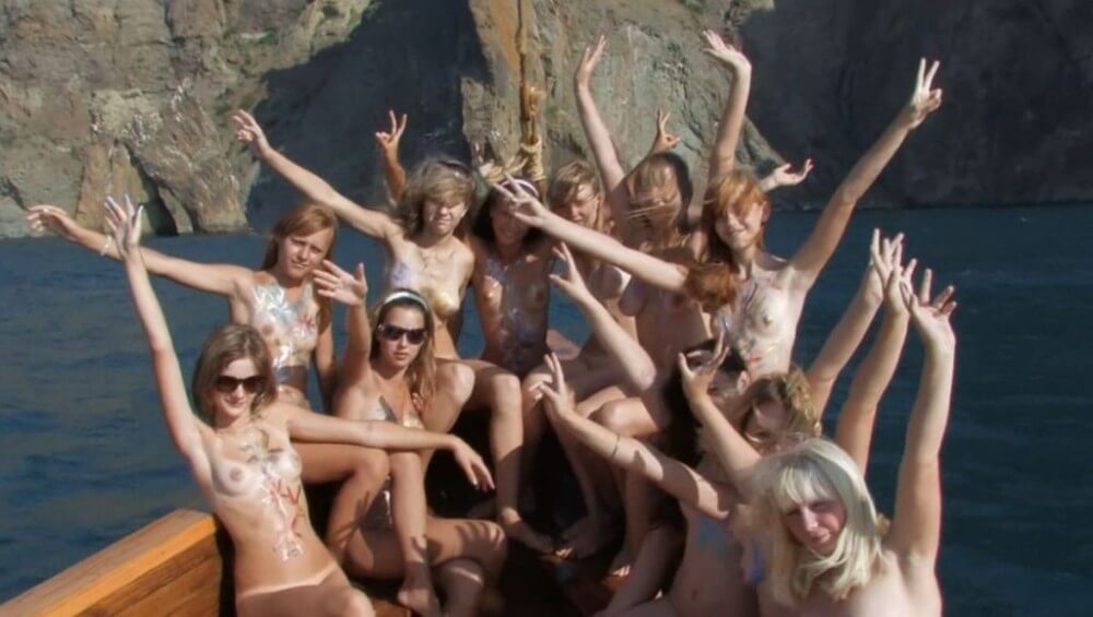 Nudist Girls Boat Cruise Full HD - The Lifestyle of Naturism Supporters