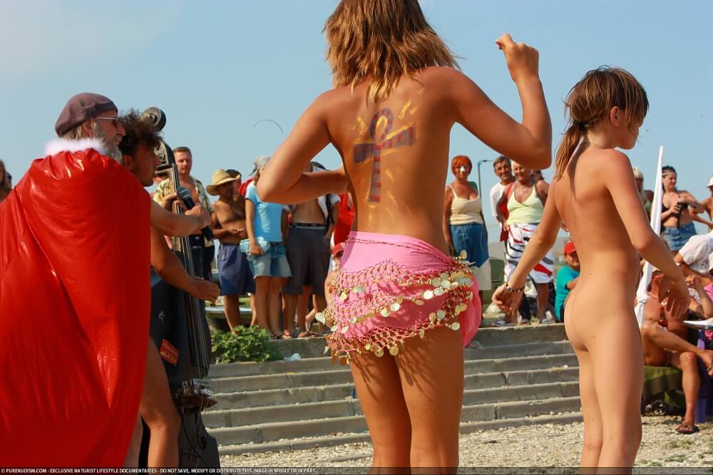 Colorful Carnival Dancing photos - It helps people understand that the naked body is not an object to be judged