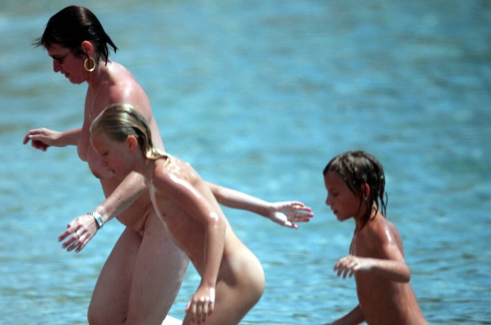 Running From the Waters pics - The benefits of naturist vacations
