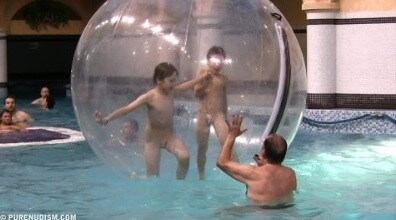 Aquatic Park Zone 1 - Advocates of naturism and nudism live in harmony with nature